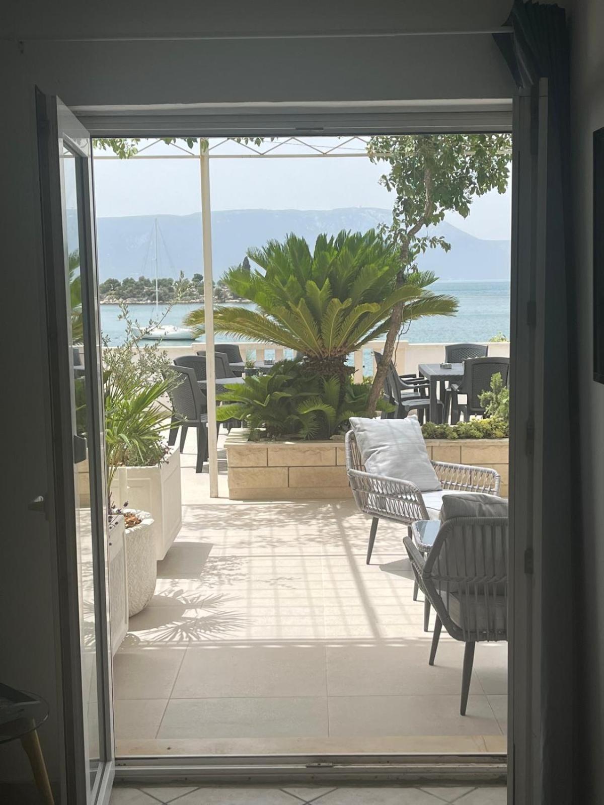 Apartment Ante Blace