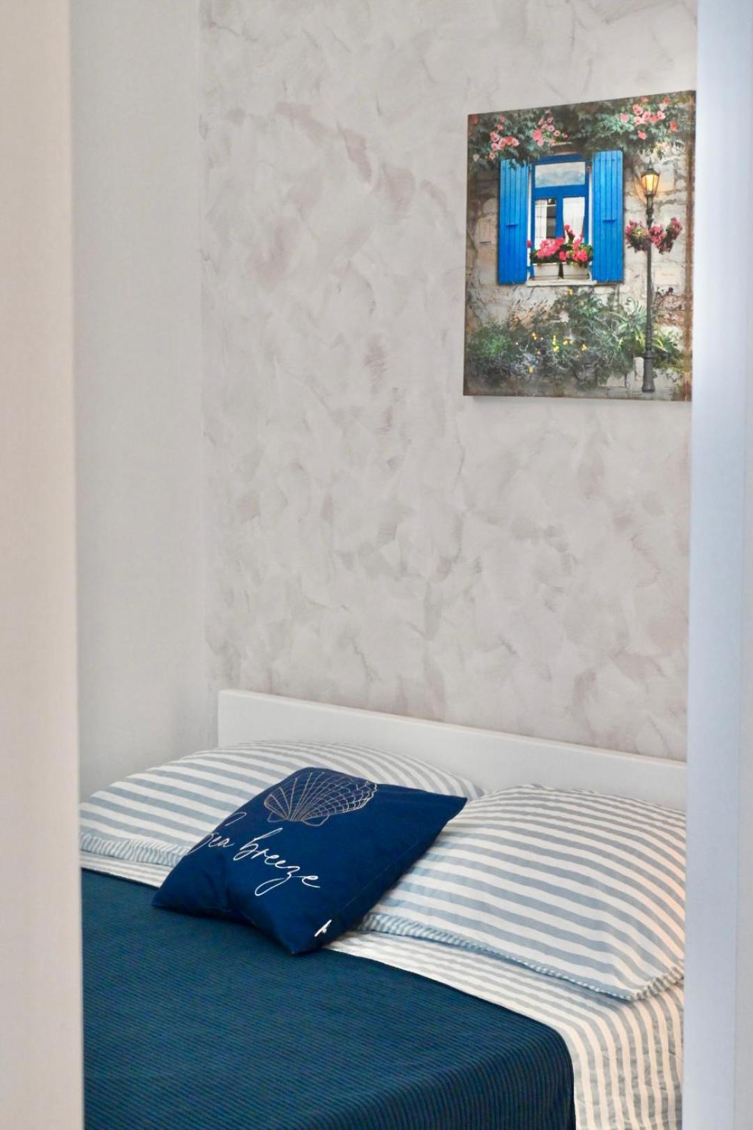 Ante Apartment *